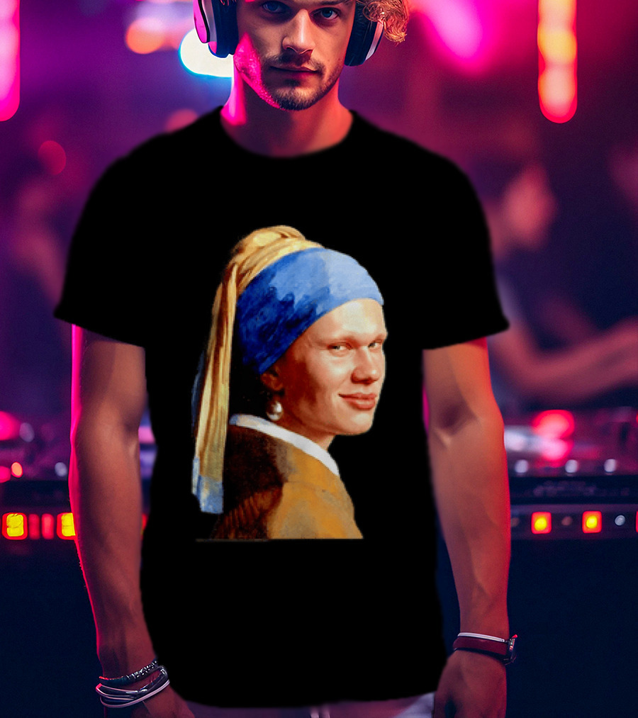 Erling Haaland Girl With A Pearl Earring Football T-Shirt