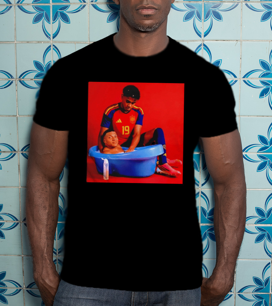 Kylian Mbappe Lamine Yamal Spain Soccer Bath Comedy Scene T-Shirt
