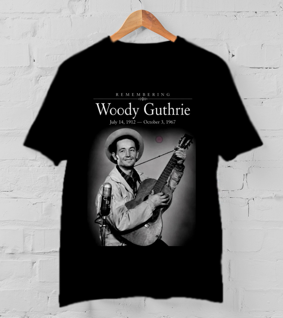 Remembering Woody Guthrie July 14 1912 October 3 1967 CBS Microphone Guitar Image T-Shirt