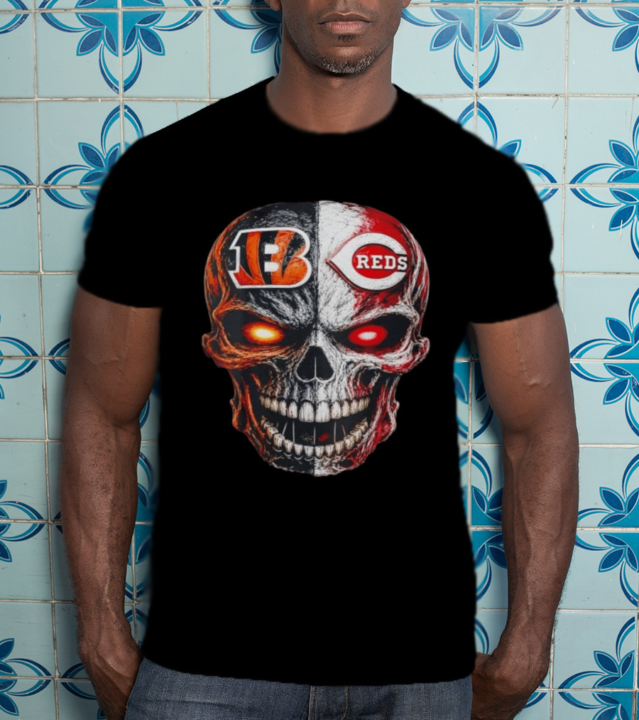 BENGALS REDS Skull Split Face Dual T-Shirt