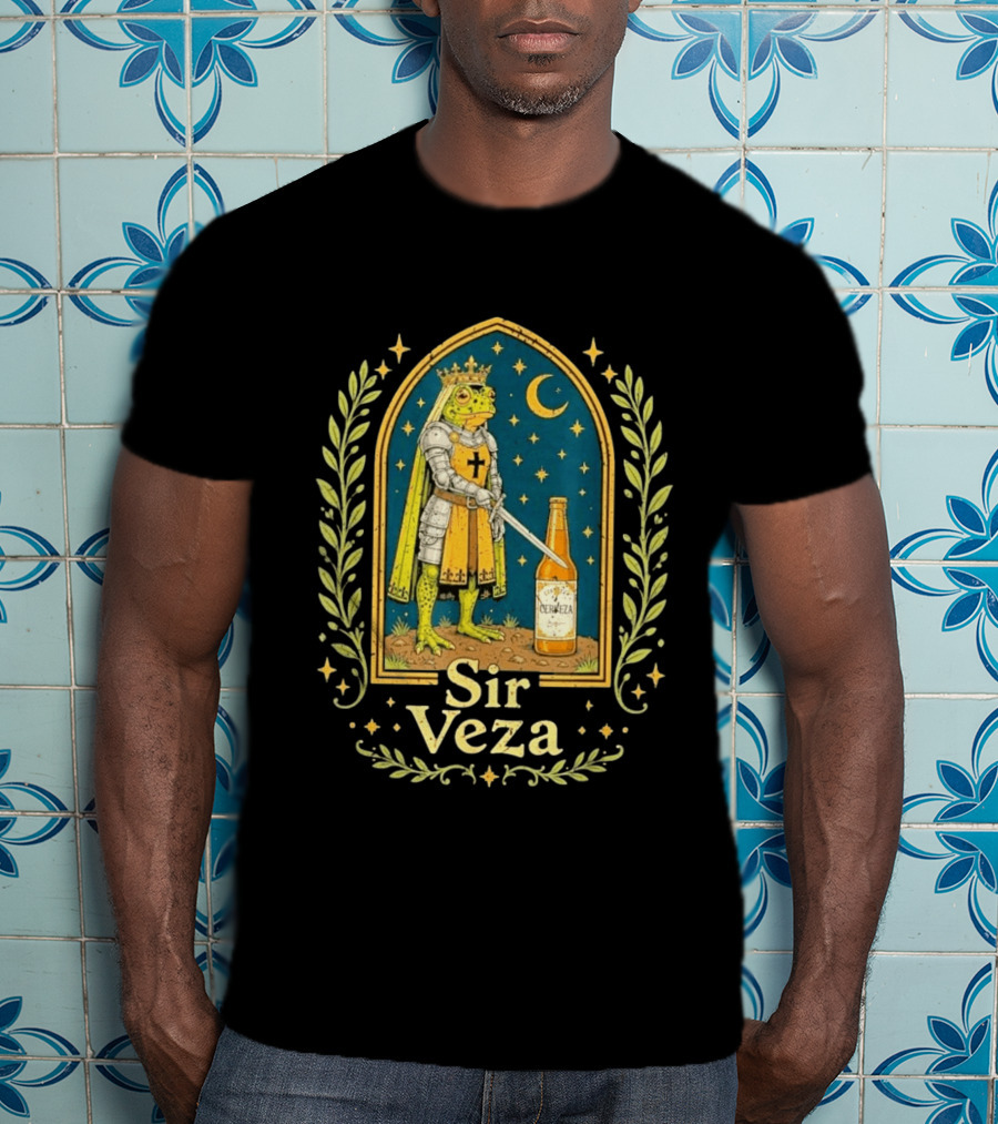 Sir Veza Frog Knight Medieval Pun Cerveza Bottle T-Shirt