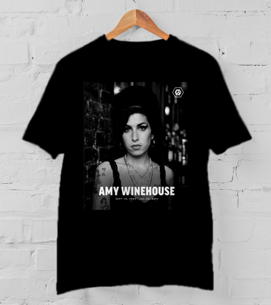 AMY WINEHOUSE Sept 14 1983 Jul 23 2011 Tribute Anniversary Memoriam T-Shirt
