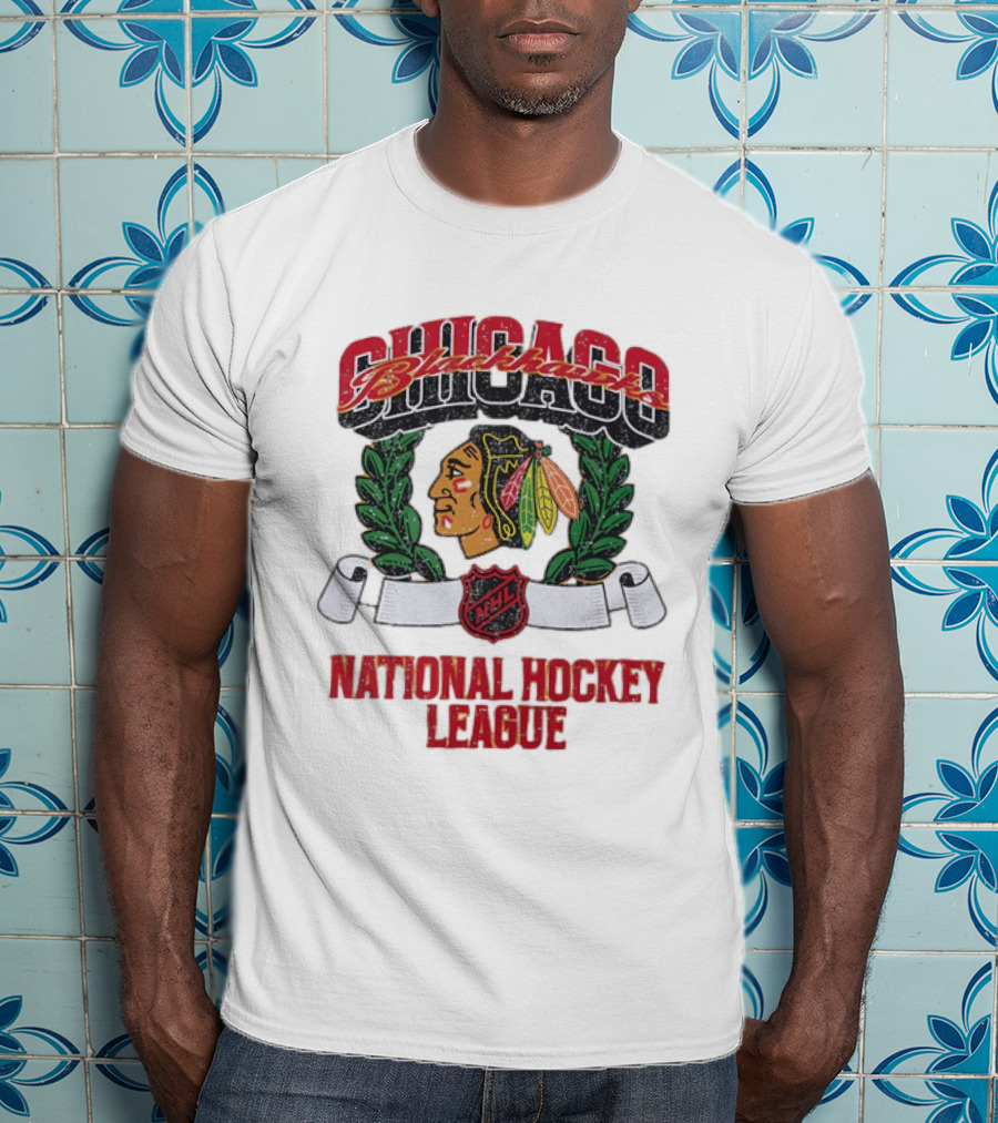 Chicago Blackhawks NHL Vintage Distressed Style National Hockey League T-Shirt