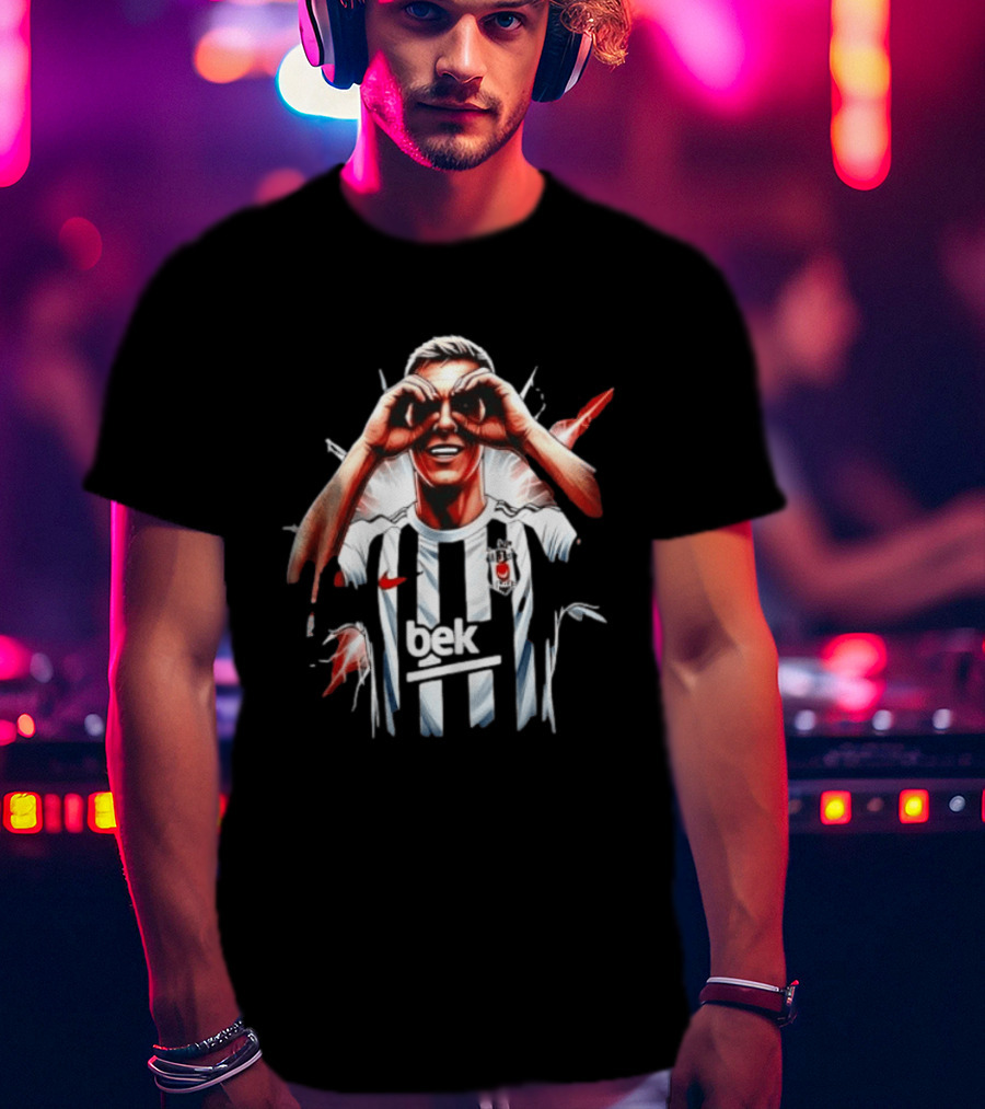 Beşiktaş JK Beko Football Player Celebration T-Shirt