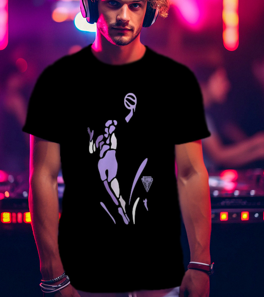Golden State Valkyries Basketball Player Silhouette Purple Pose T-Shirt