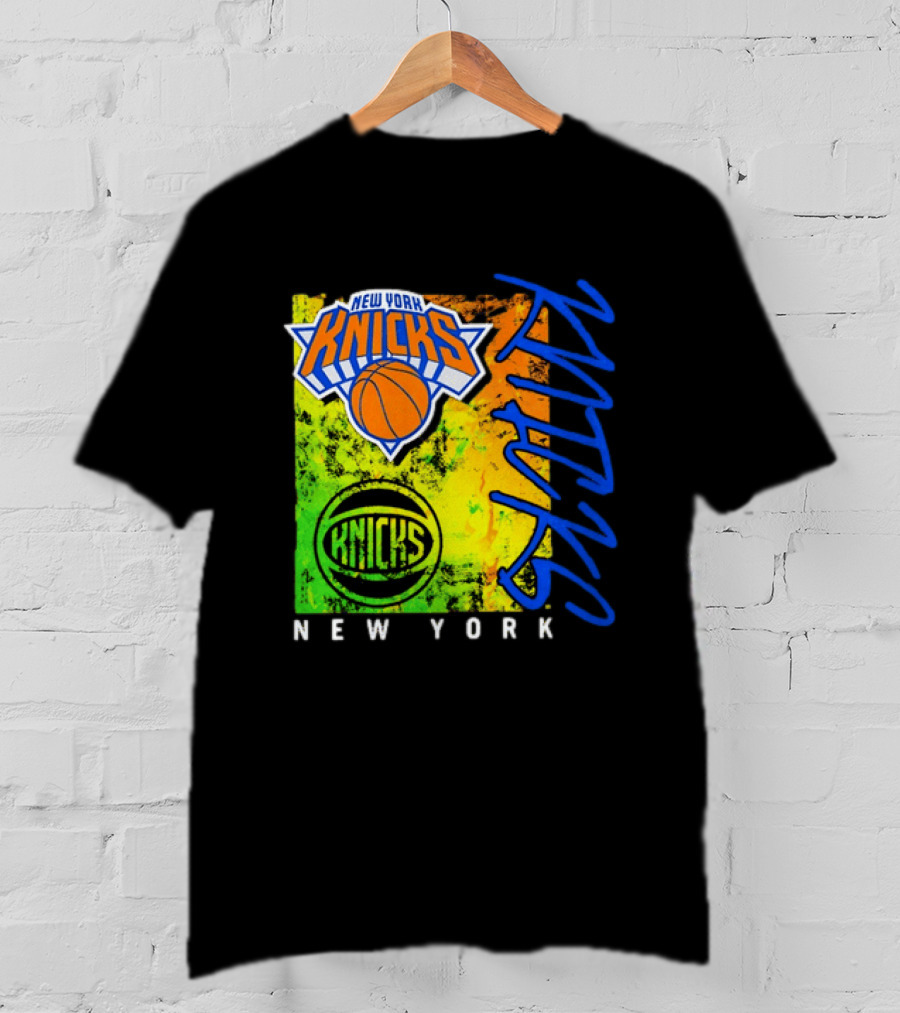 New York Knicks Distressed Basketball Retro Style NBA Fan Favorite T-Shirt
