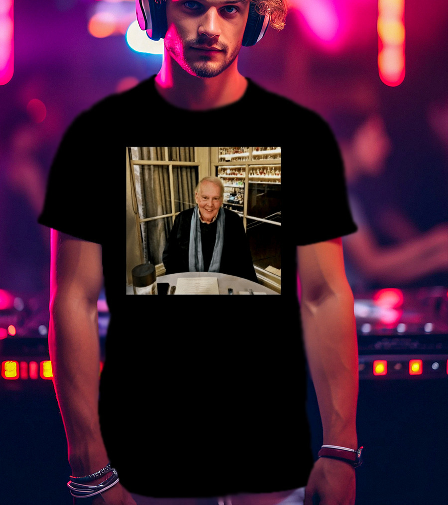 I Don't Know Who This Is. T-Shirt