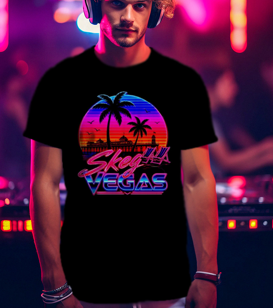 Skeg Vegas Beach Pier Sunset Skegness Retro Neon T-Shirt