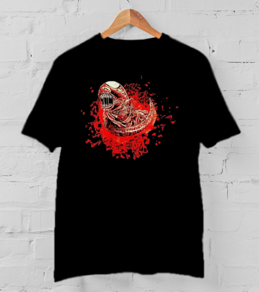 Aliens Chestburster Sci Fi Horror Blood Splatter Creature T-Shirt