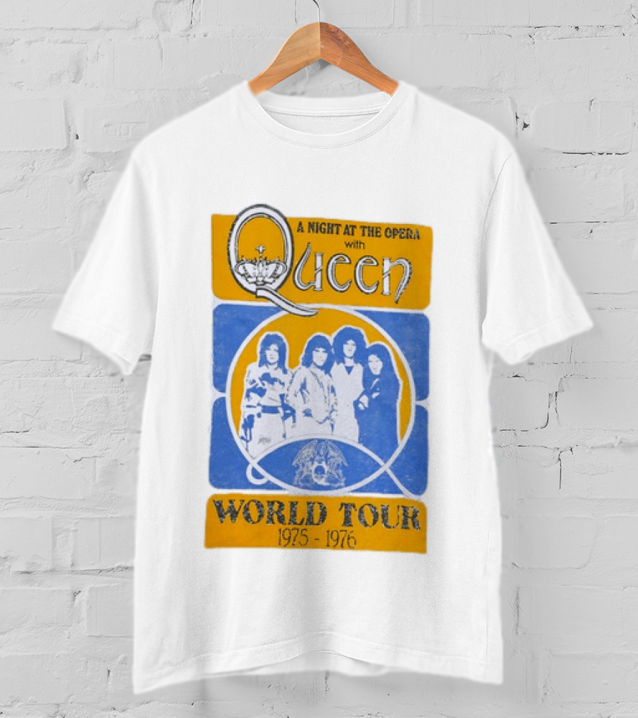 Queen A Night At The Opera World Tour 1975 1976 Vintage Band Photo T-Shirt