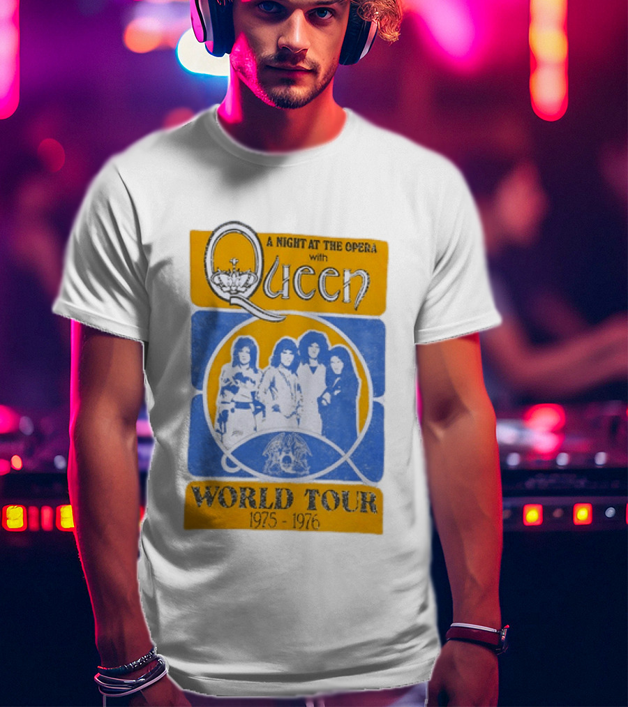 Queen A Night At The Opera World Tour 1975 1976 Vintage Band Photo T-Shirt