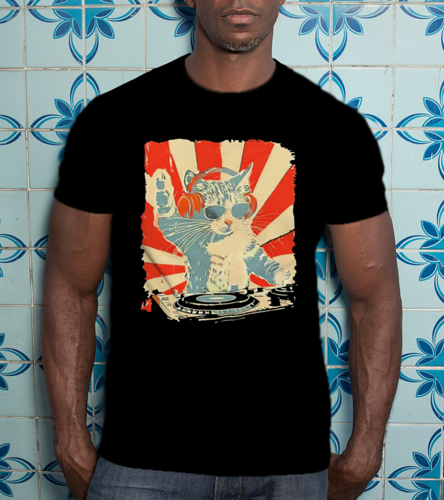 DJ Cat Headphones Sunglasses Retro Style Music Lover T-Shirt