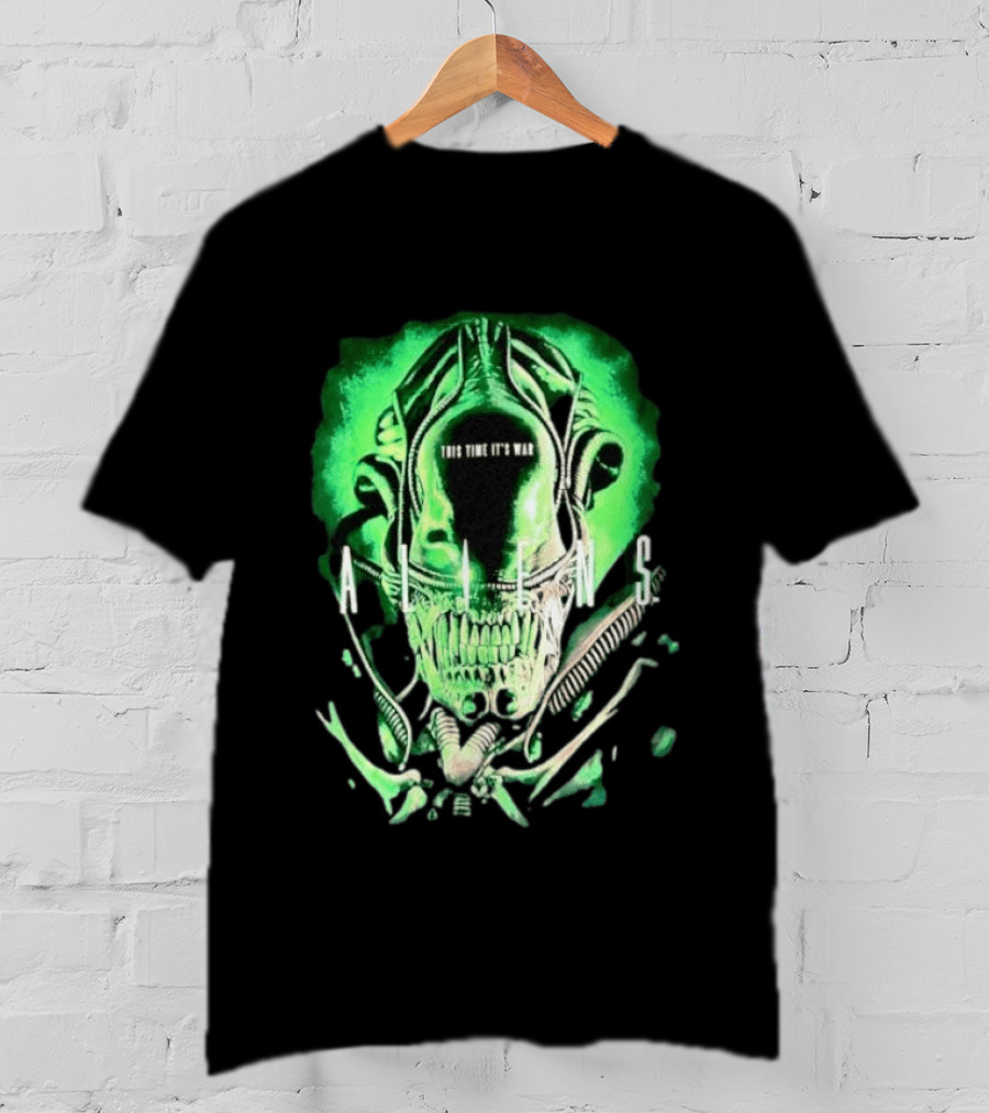 Xenomorph Aliens This Time It's War Alien Franchise Movie T-Shirt