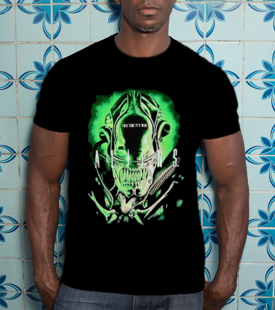 Xenomorph Aliens This Time It's War Alien Franchise Movie T-Shirt