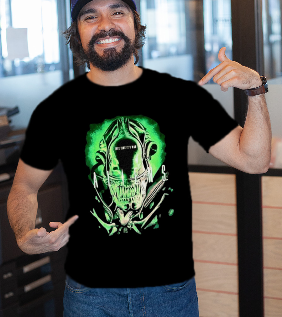 Xenomorph Aliens This Time It's War Alien Franchise Movie T-Shirt