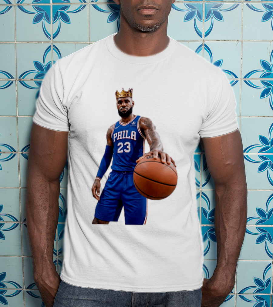 LeBron James King Crown Dribbling Philadelphia 76ers Basketball Player 23 Phila T-Shirt