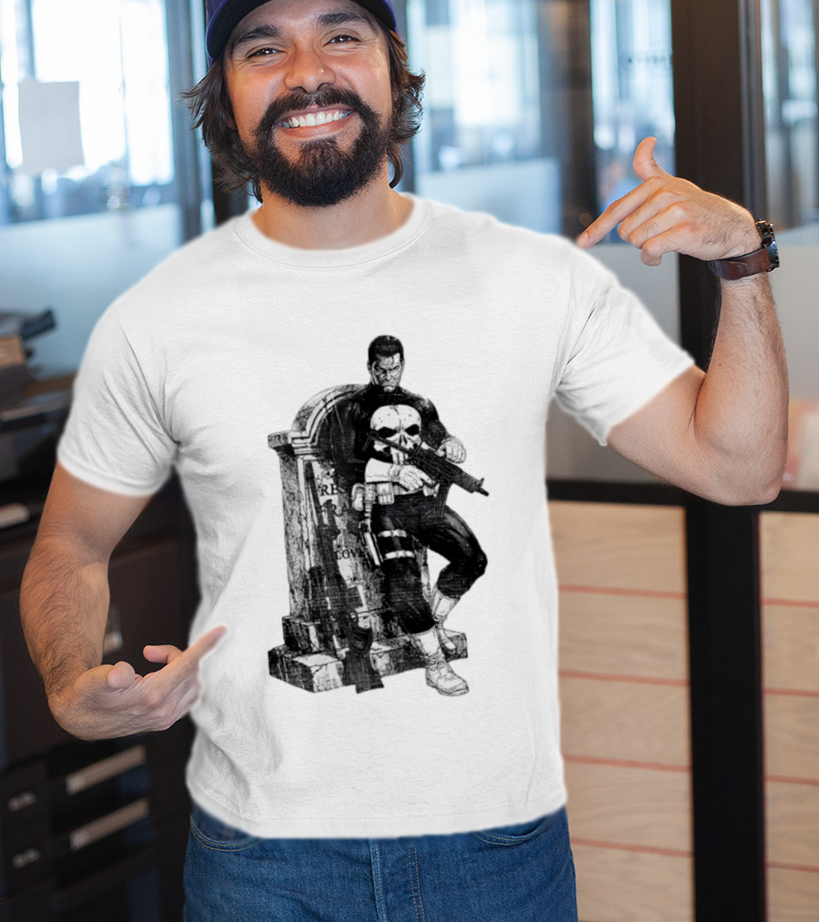 Frank Castle Gravestone Rest Of Loved Ones Marvel Comics The Punisher T-Shirt