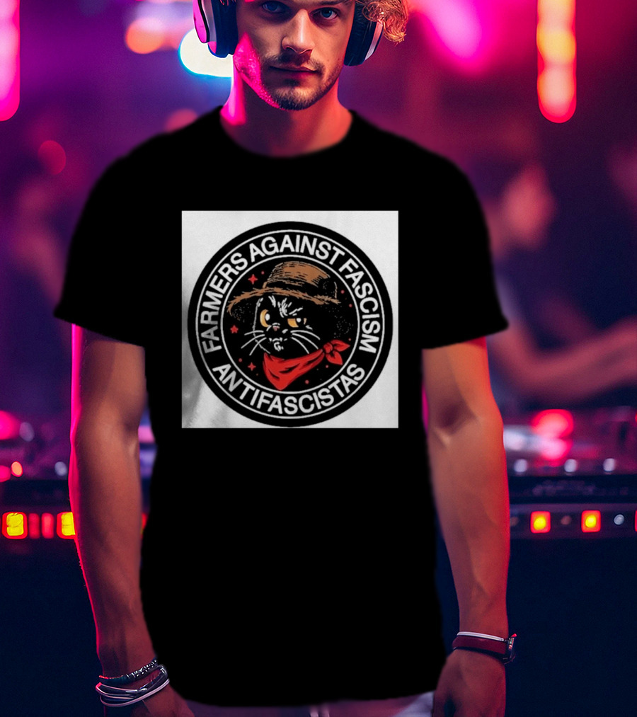 Farmers Against Fascism Antifascistas Cat Straw Hat Red Bandana T-Shirt
