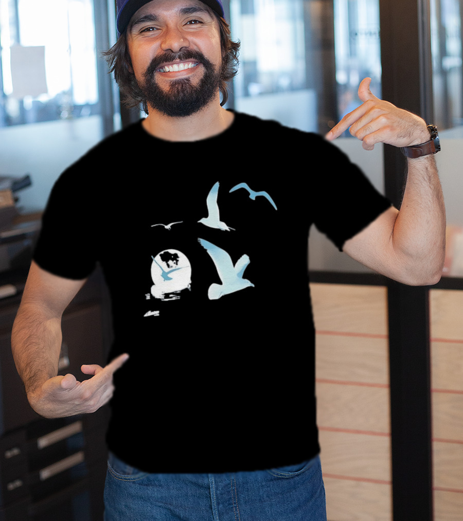 1989 Seagull Boxy Flock In Flight Retro Aesthetic T-Shirt
