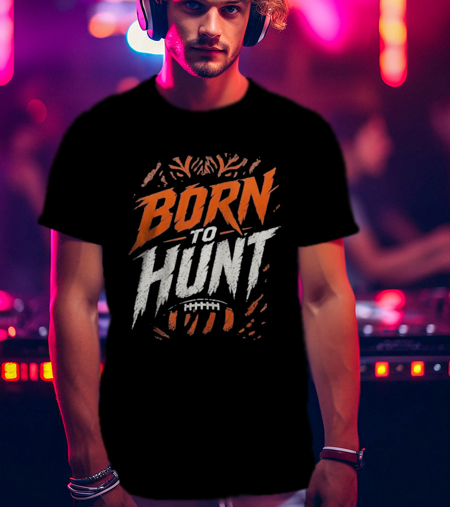 Born To Hunt Tiger Football Ball Print T-Shirt