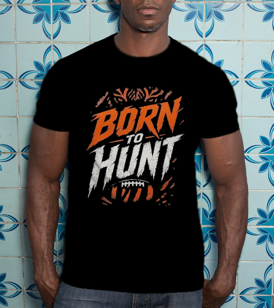 Born To Hunt Tiger Football Ball Print T-Shirt