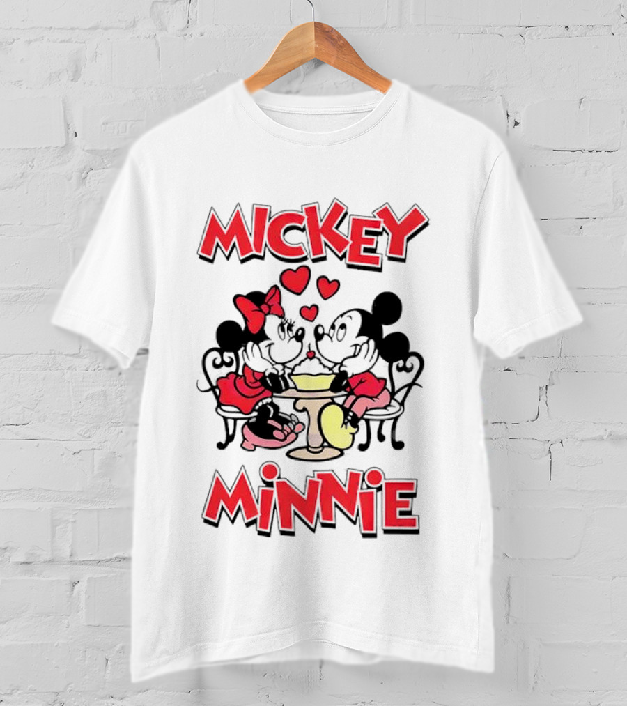 Mickey Minnie Romantic Valentine's Day Hearts And Cafe Scene T-Shirt