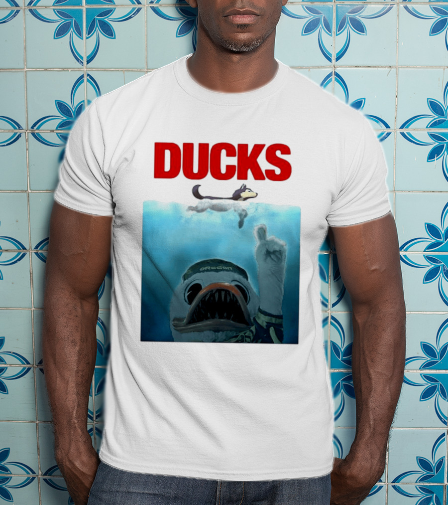 Oregon Ducks Jaws Parody With Washington Huskies Rivalry T-Shirt