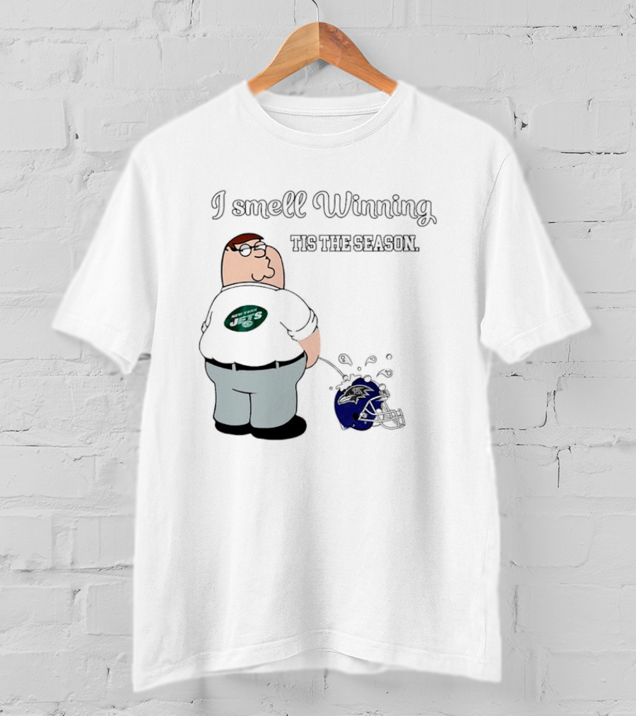 Peter Griffin New York Jets I Smell Winning Tis The Season Peeing On Baltimore Ravens Helmet T-Shirt