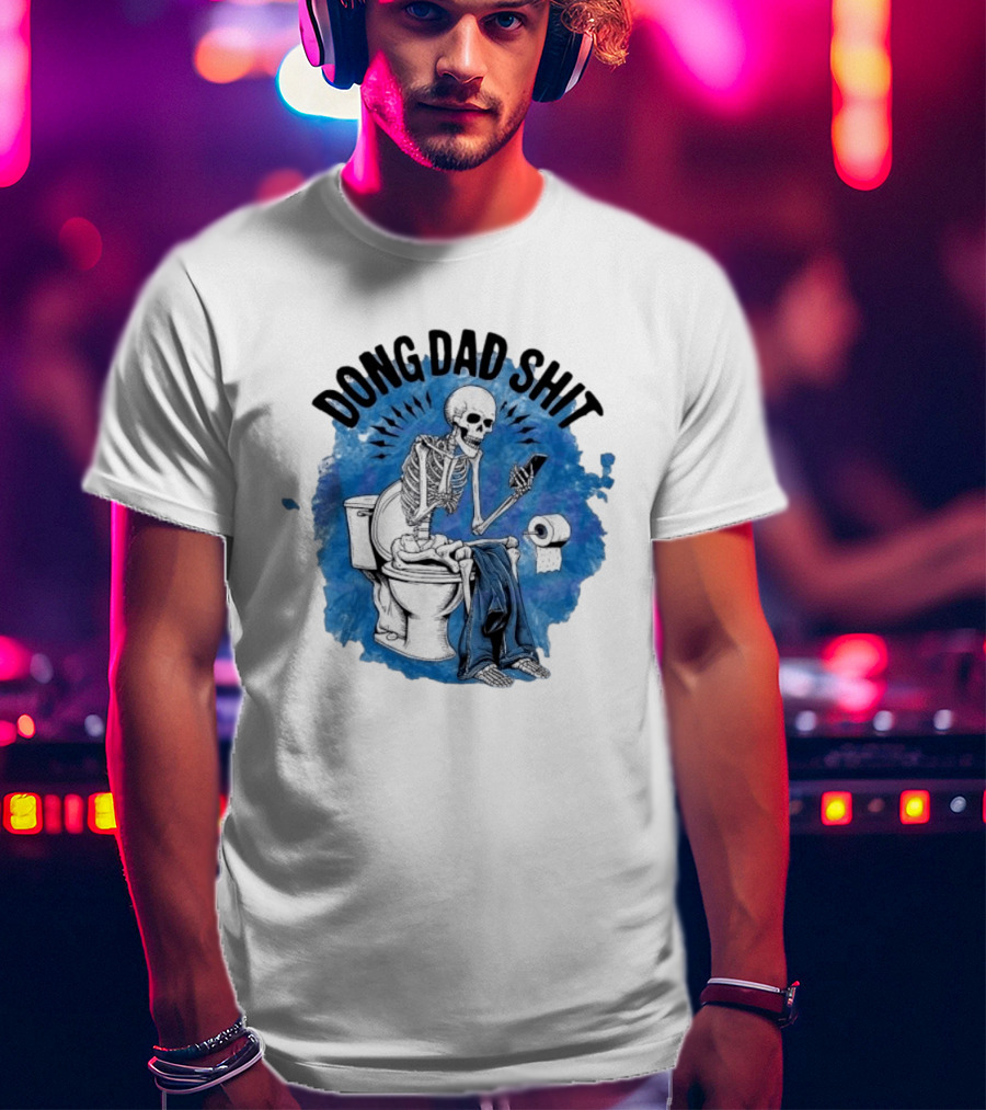 Skeleton Doing Dad Shit On Toilet With Phone And Toilet Paper T-Shirt