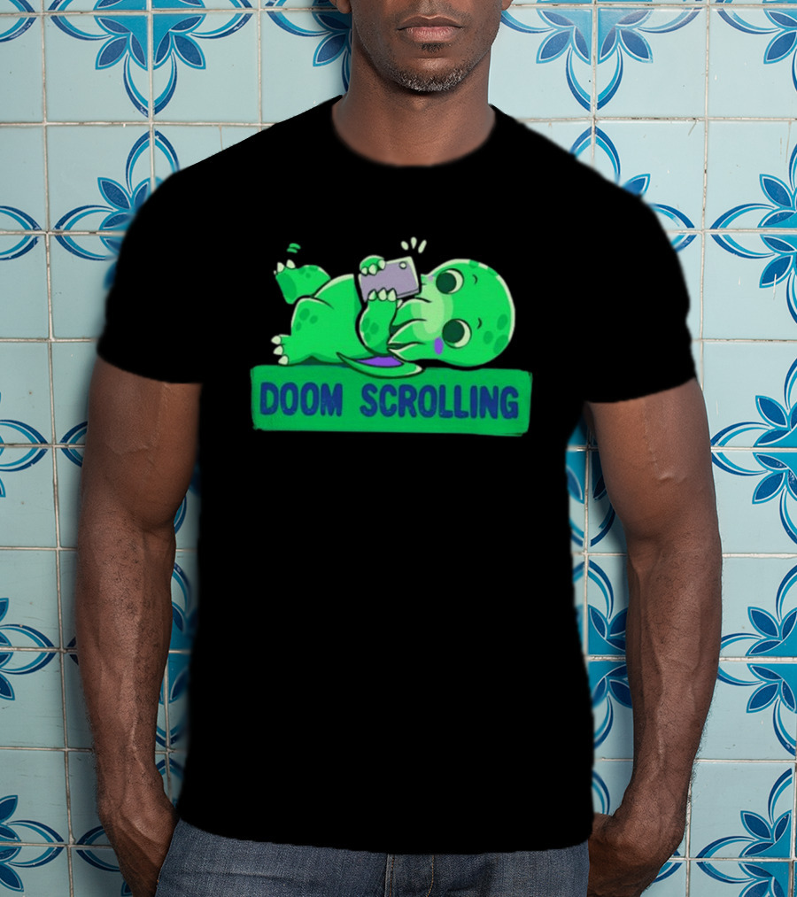 Doom Scrolling Cthulhu Lovecraft Monster With Smartphone T-Shirt