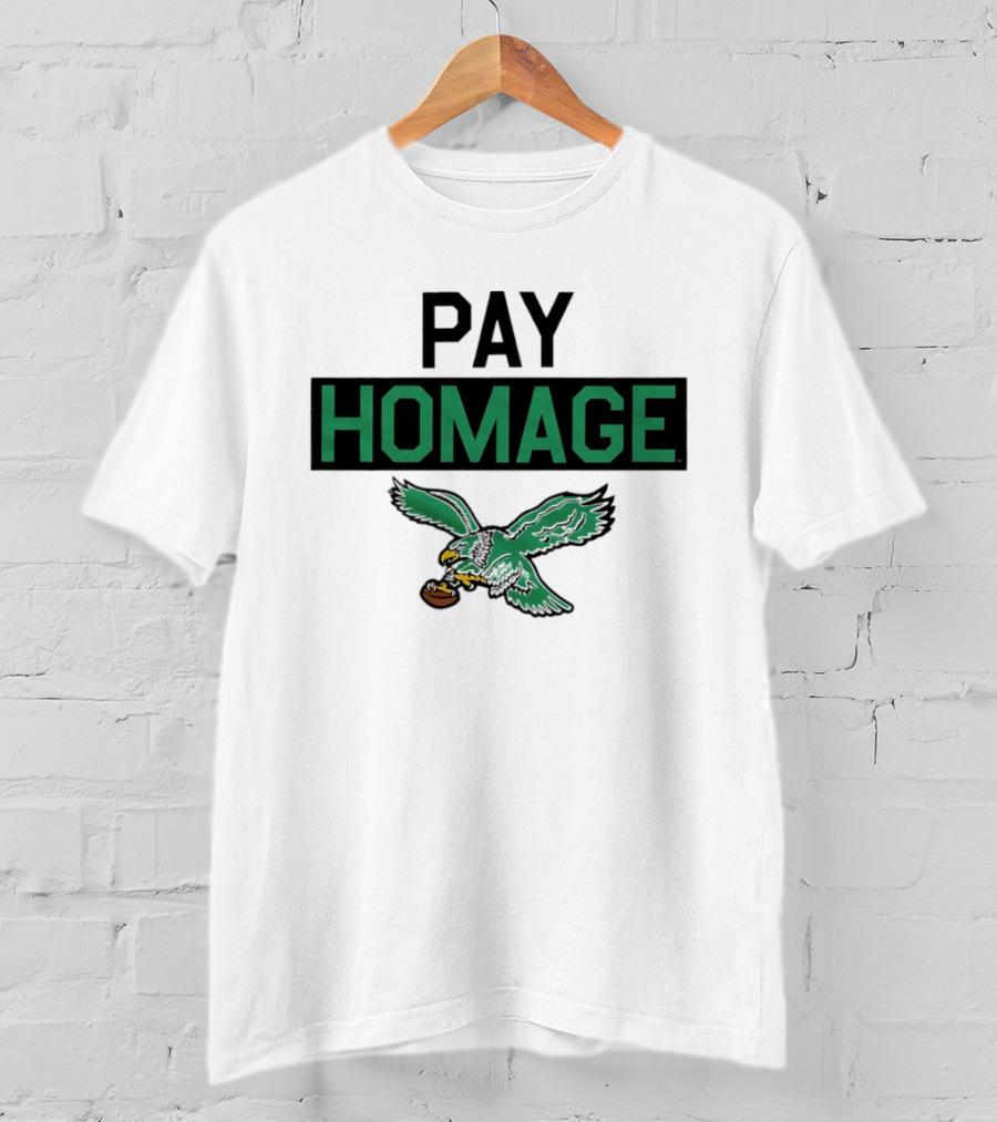 Pay Homage Philadelphia Eagles Football Vintage Eagle Carrying Football T-Shirt