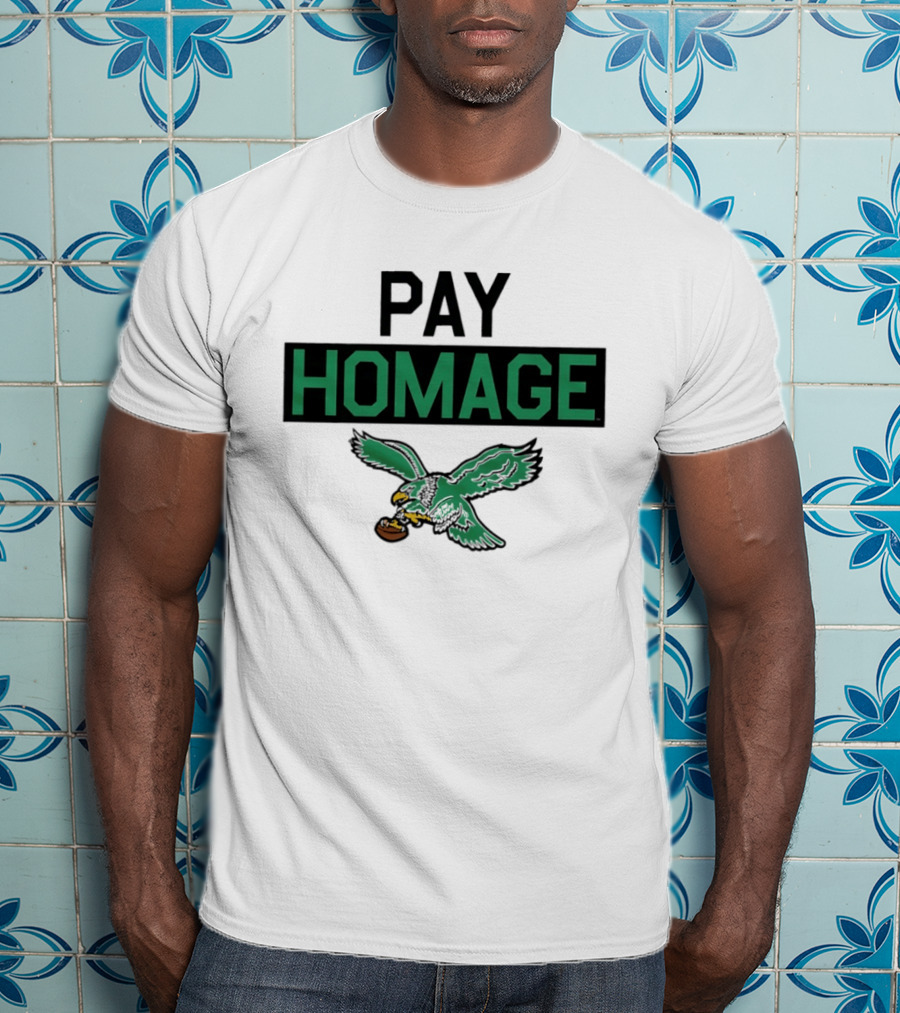 Pay Homage Philadelphia Eagles Football Vintage Eagle Carrying Football T-Shirt