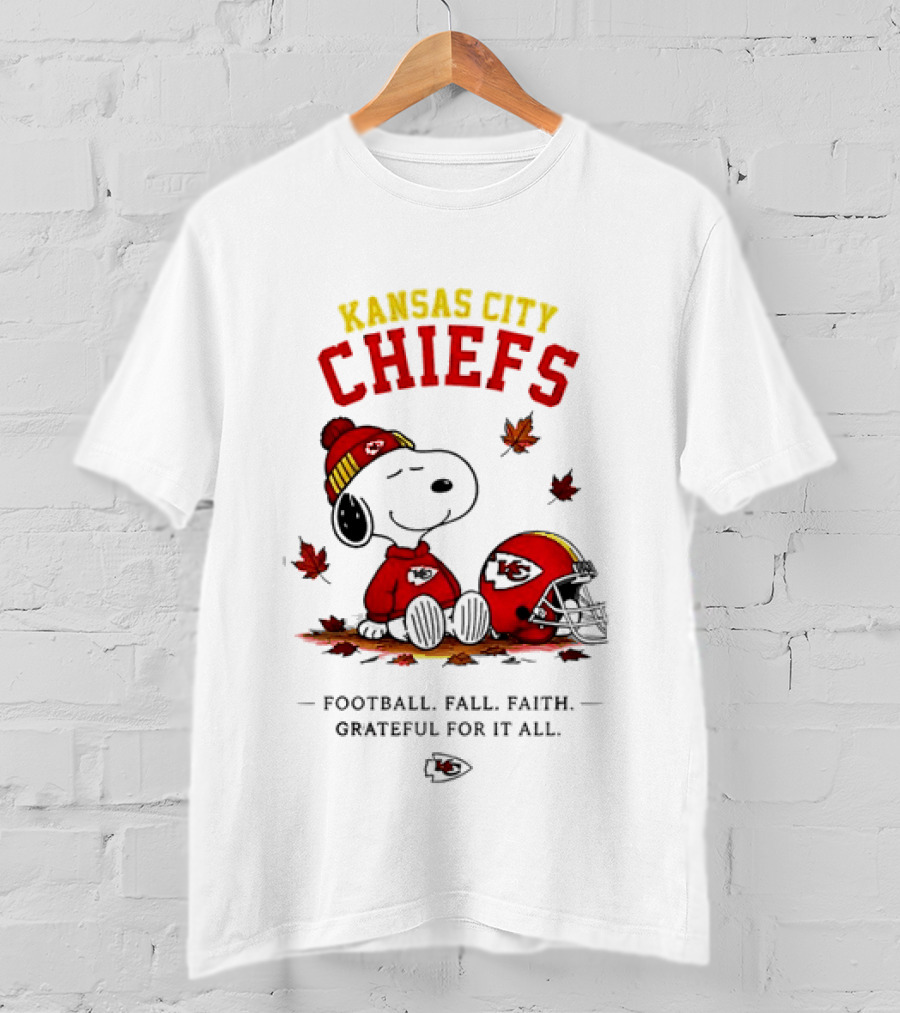 Kansas City Chiefs Snoopy Football Fall Faith Grateful For It All T-Shirt
