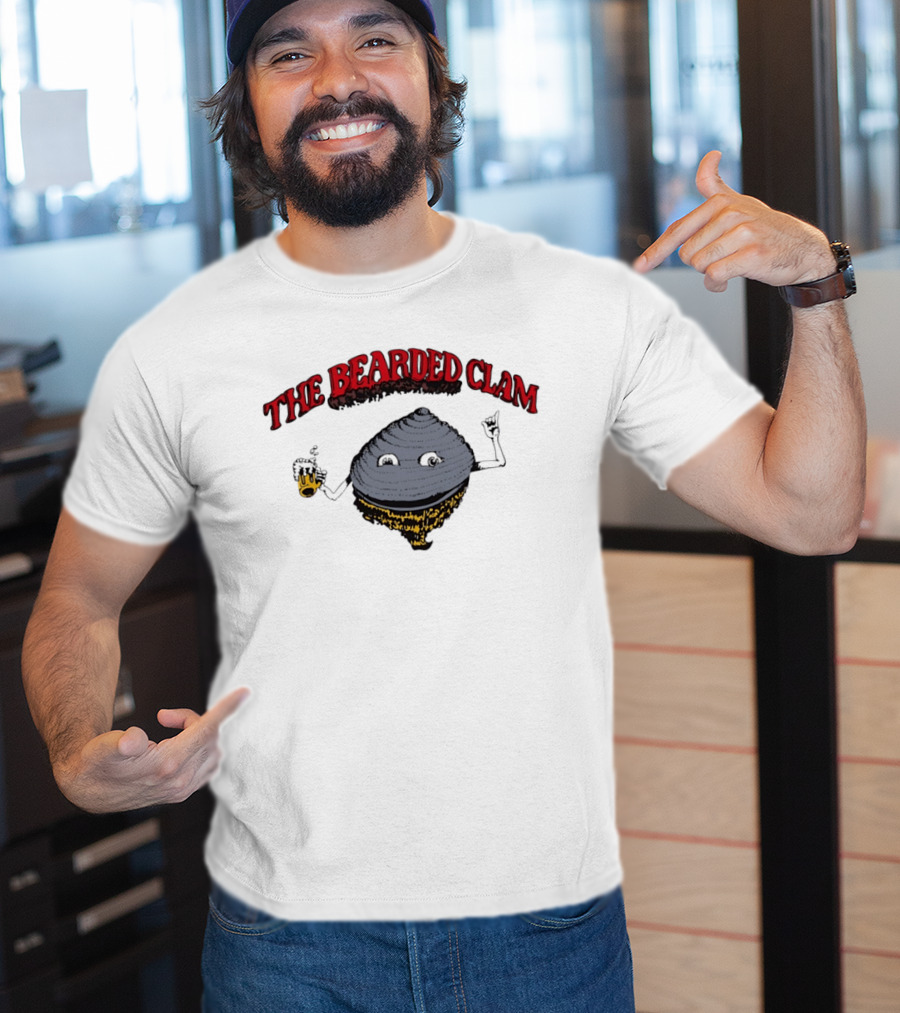 The Bearded Clam Cartoon Drinking Beer T-Shirt