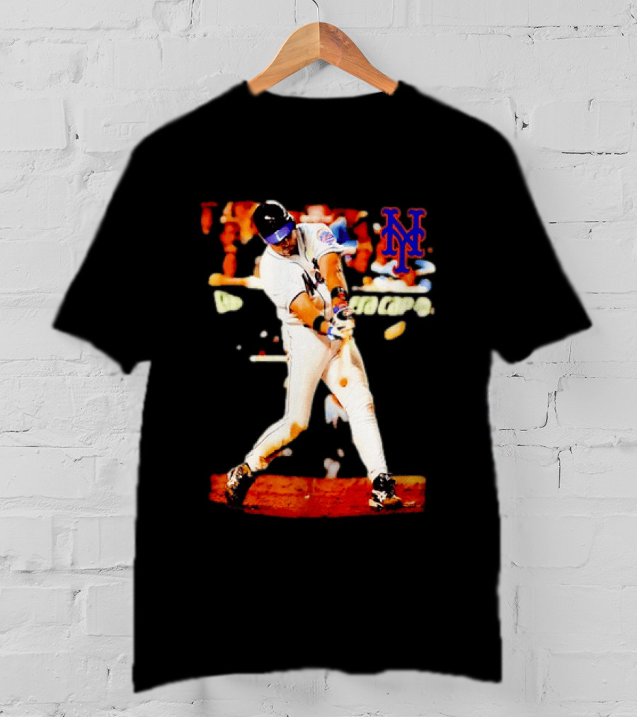 Mike Piazza New York Mets Batting Action MLB Player Swing T-Shirt