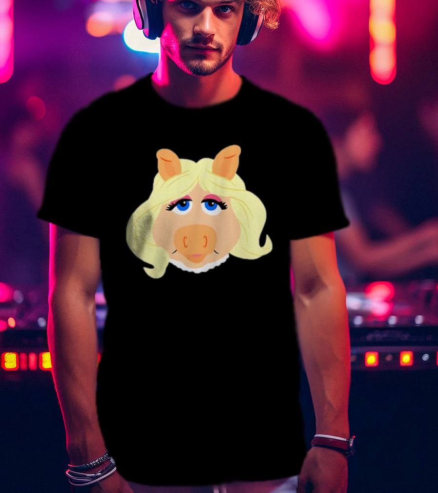 Miss Piggy Iconic Jim Henson's Muppets Character Blonde Hair Blue Eyes T-Shirt