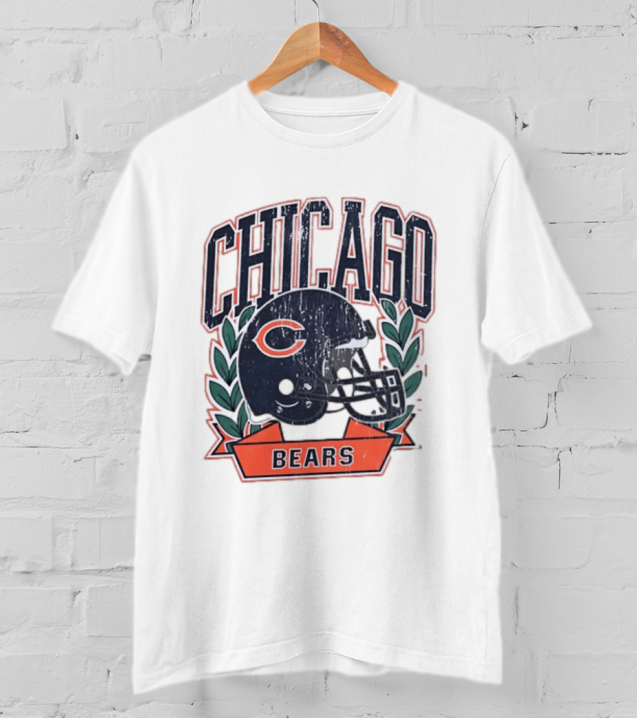 Chicago Bears Distressed Football Helmet T-Shirt
