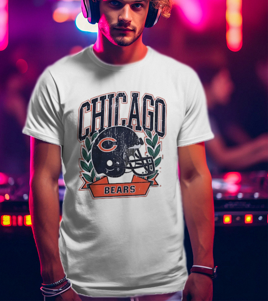Chicago Bears Distressed Football Helmet T-Shirt