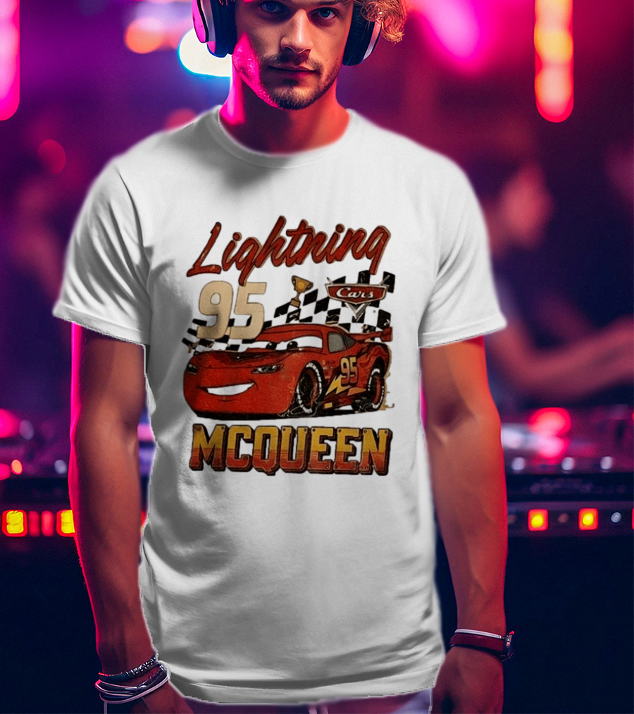 Lightning McQueen 95 Cars Trophy Checkered Flags Disney Pixar T-Shirt