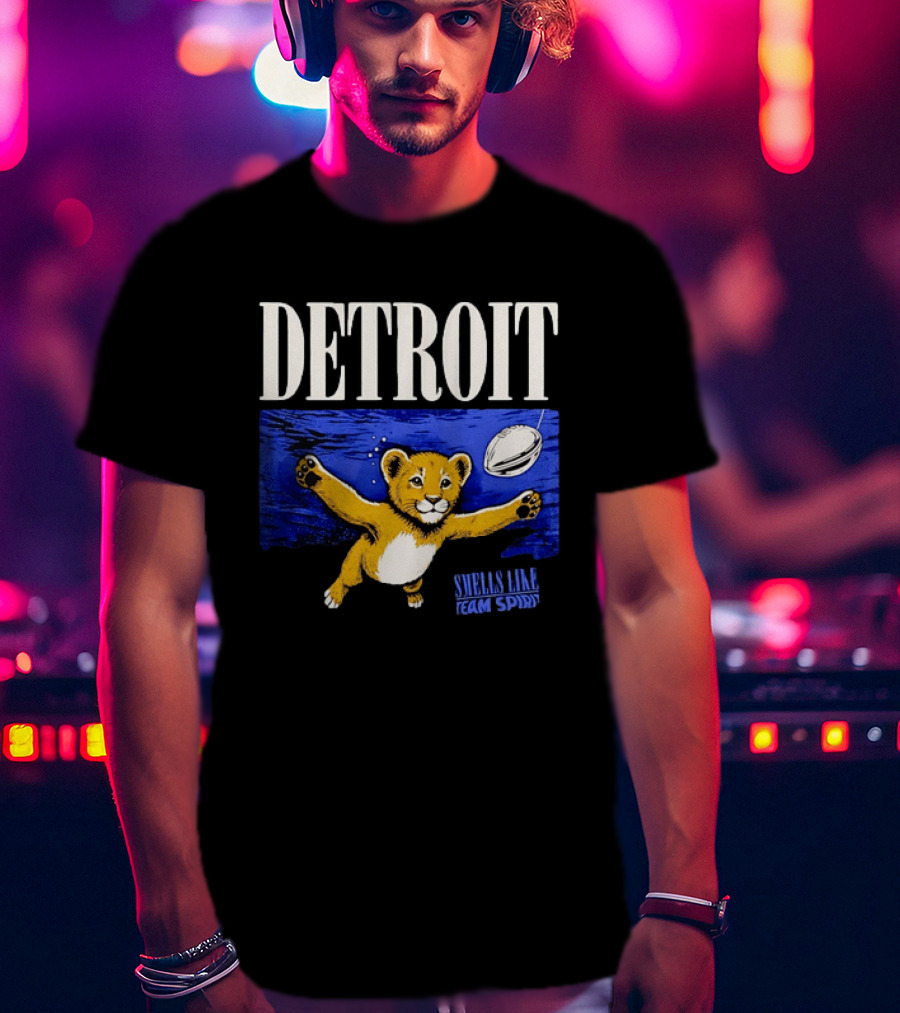 Detroit Lions Smells Like Team Spirit Nostalgic Blue Lion Cub Football T-Shirt