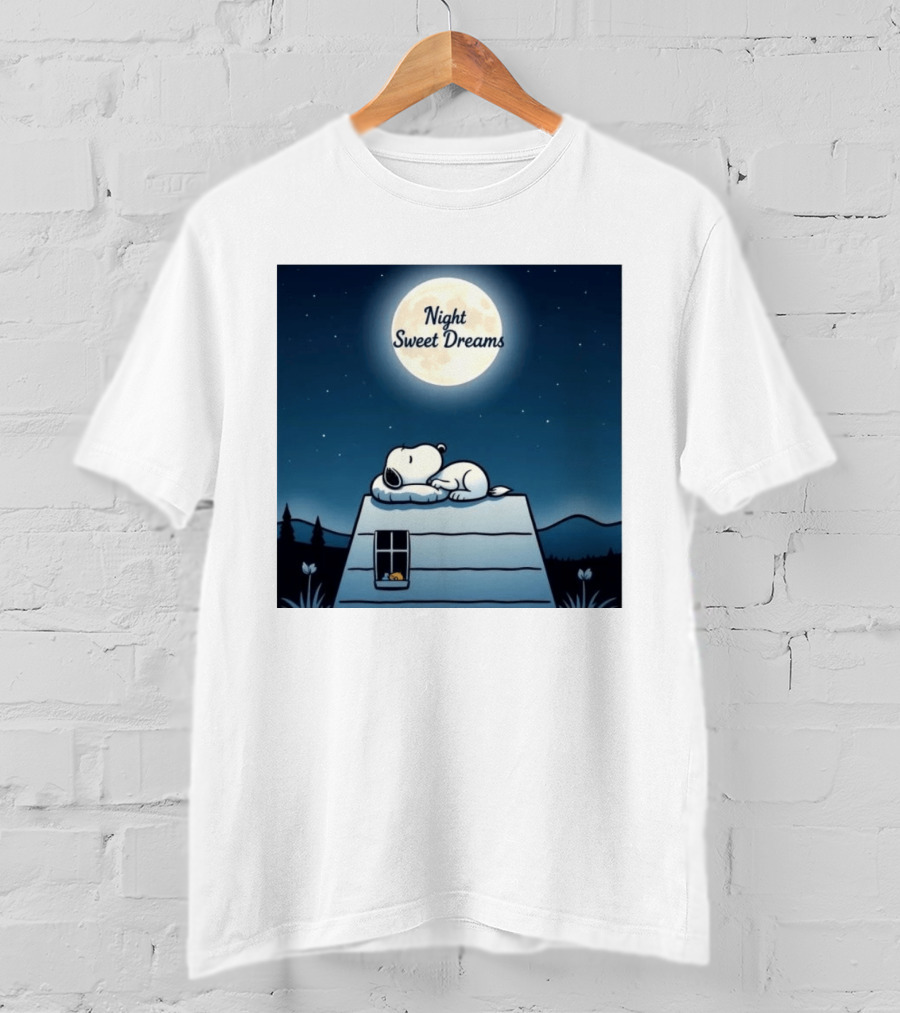 Snoopy Night Sweet Dreams Moonlight Scene Peanuts Sleeping Dog T-Shirt