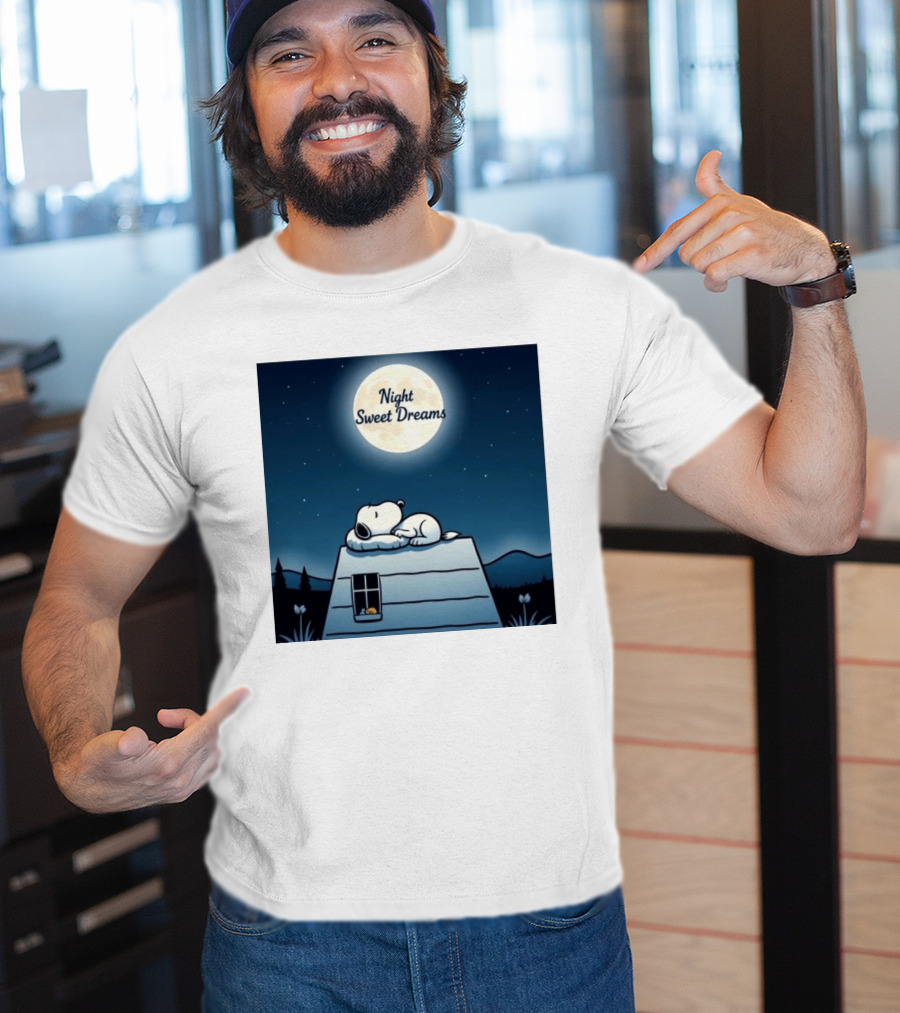 Snoopy Night Sweet Dreams Moonlight Scene Peanuts Sleeping Dog T-Shirt