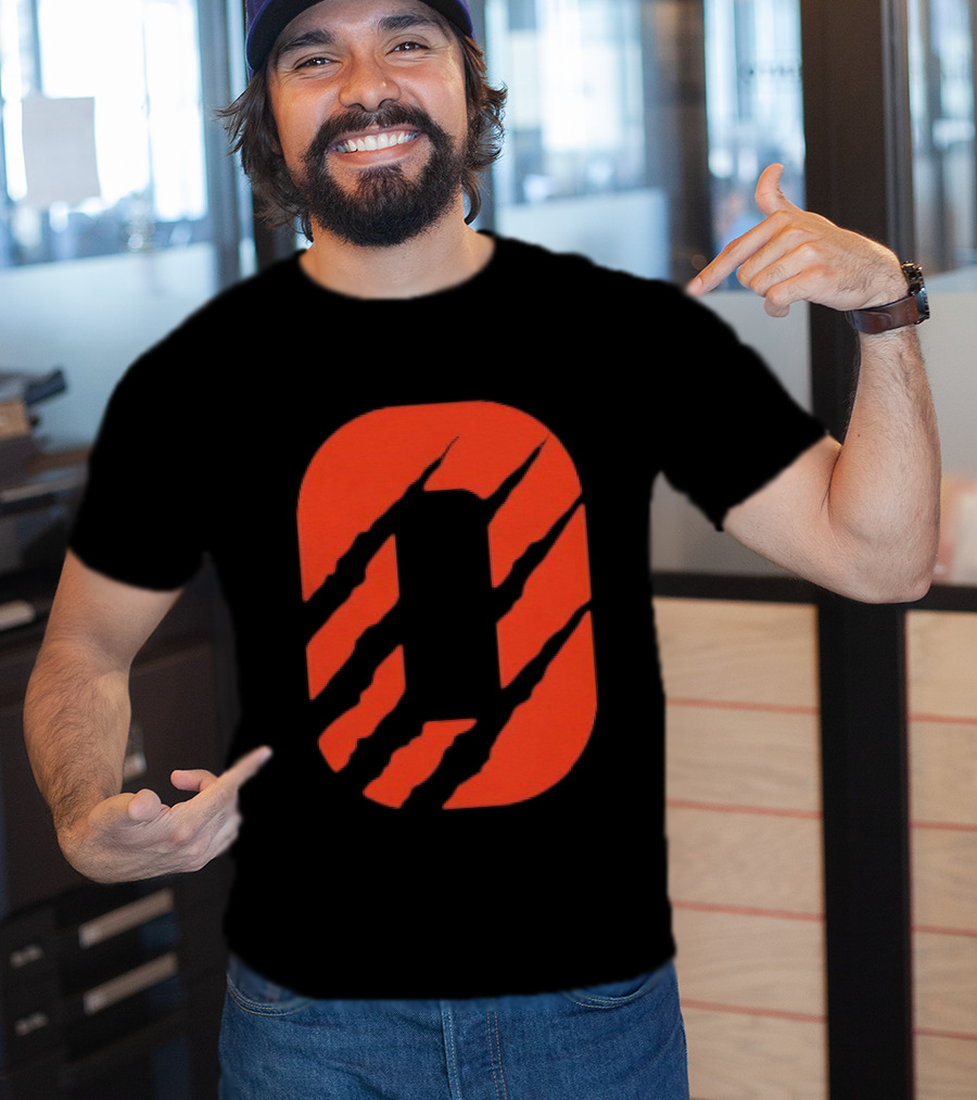 Cincinnati Bengals Clawed Stripes T-Shirt