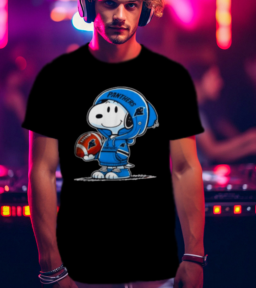 Snoopy Carolina Panthers Fan Holding Football Peanuts T-Shirt