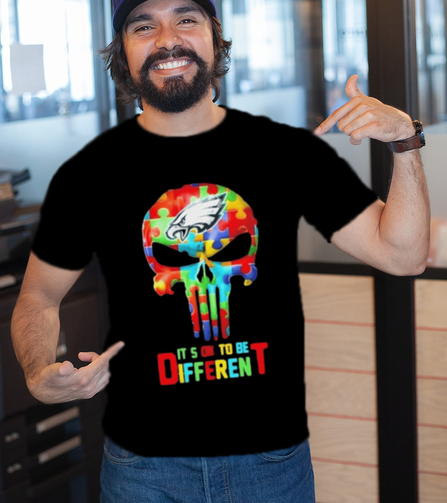 Philadelphia Eagles Skull Puzzle Autism Awareness It's Ok To Be Different T-Shirt