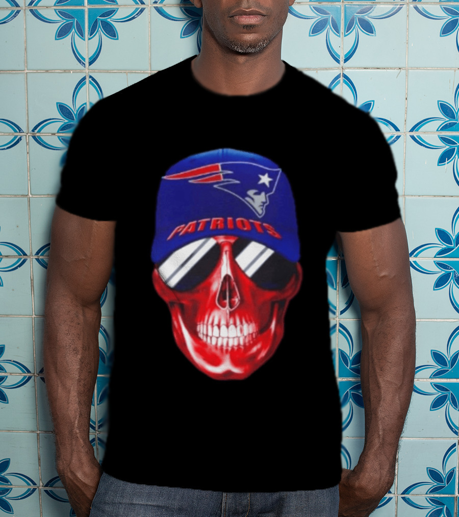 New England Patriots Cap Skull Smiling For Fans T-Shirt