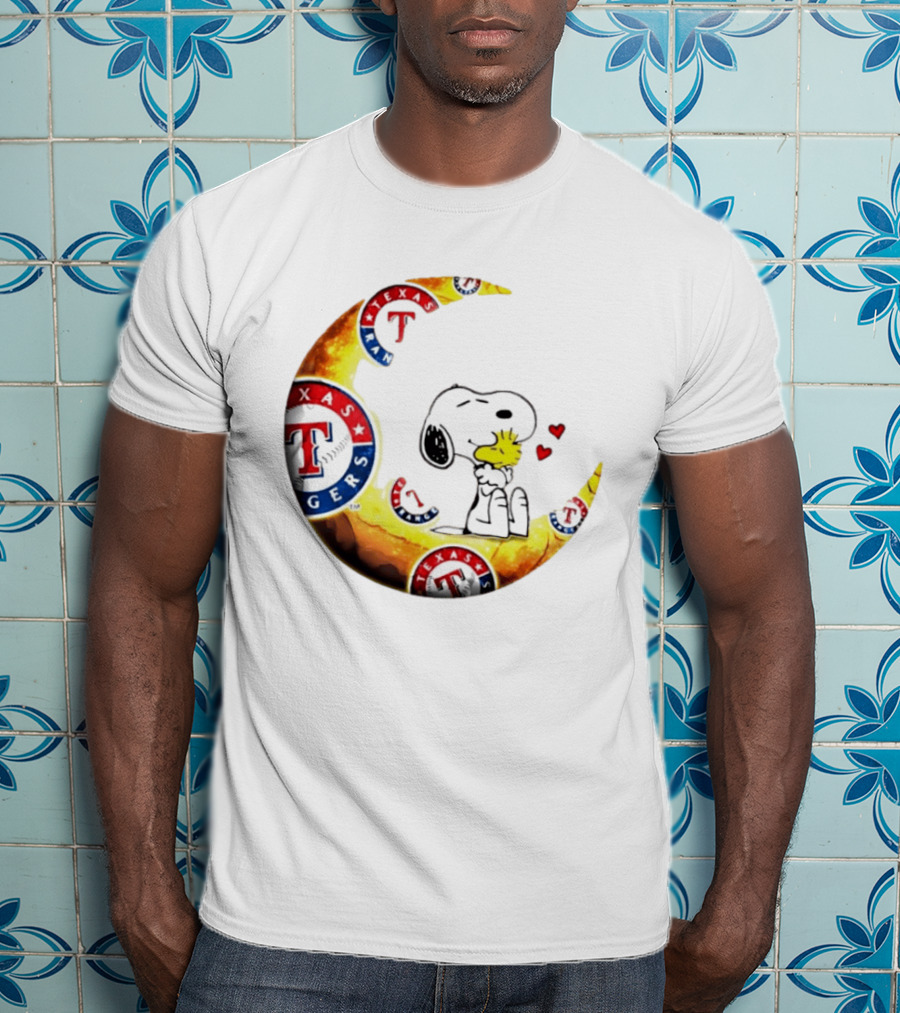 Snoopy Woodstock Texas Rangers Moon Baseball Fan Celebration T-Shirt