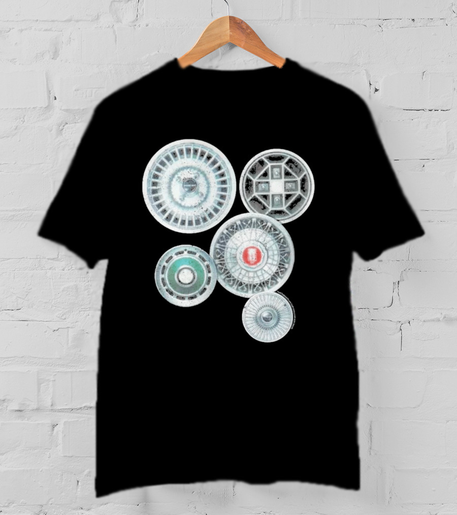 Vintage Ford Hubcaps Collection Classic Car Enthusiast Retro Wheels T-Shirt