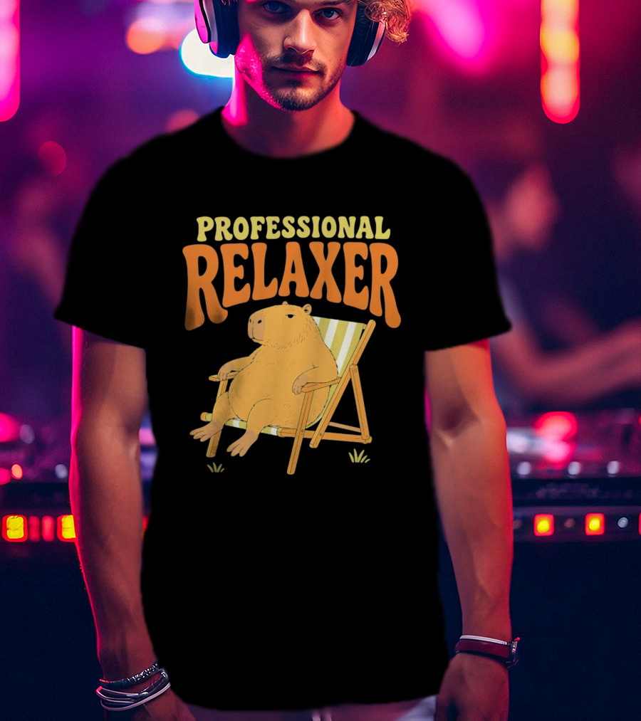 Professional Relaxer Capybara Sitting In Beach Chair T-Shirt