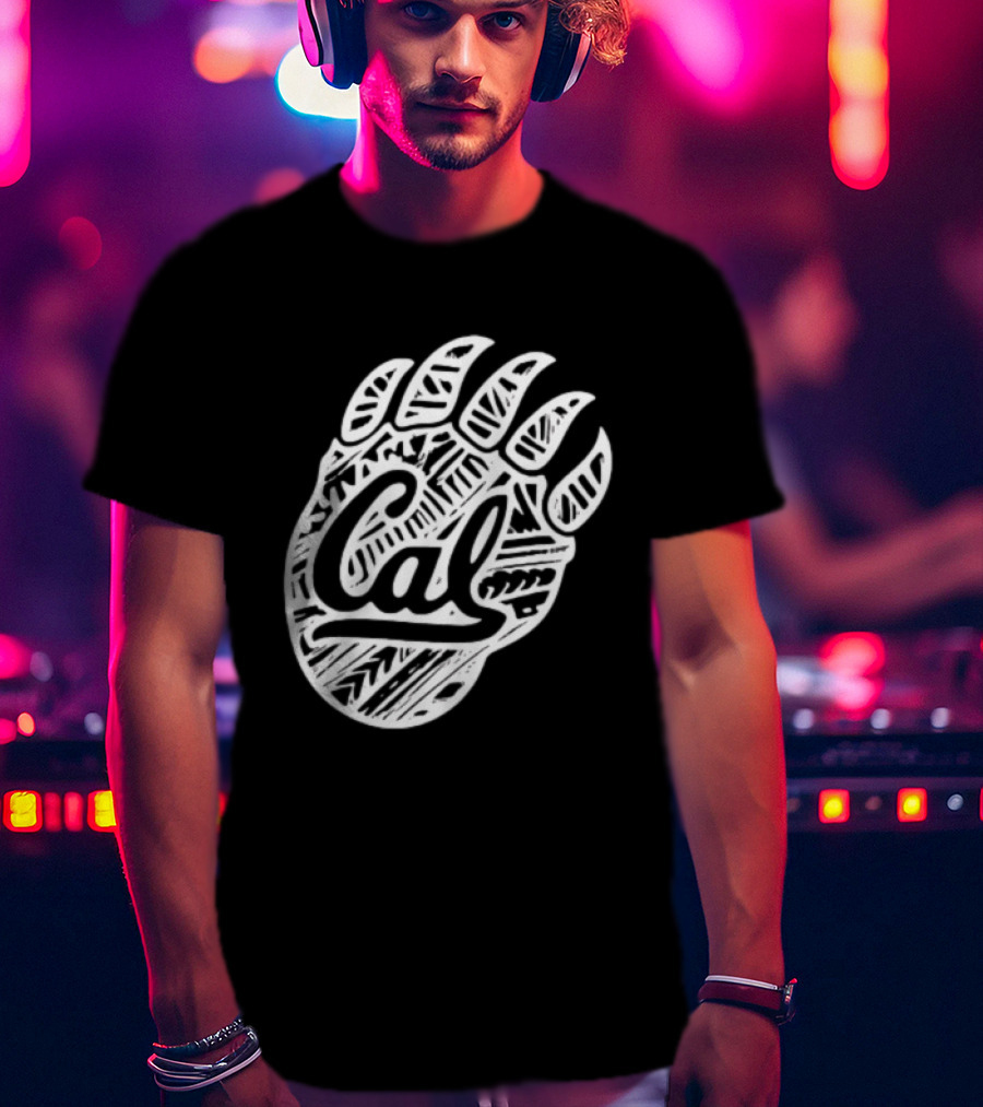 Trending Chicago Bears Football Bear Paw Cal T-Shirt